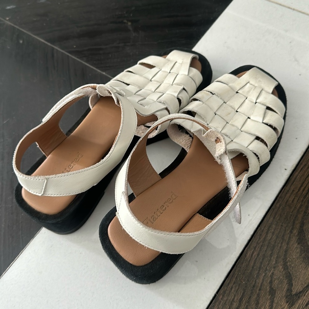 Flattered sandal: Gigi Leather Vanilla